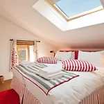 'Watch Maker' 3 Bedroom Apartment Apartment *