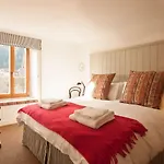 Apartment 'Watch Maker' 3 Bedroom Apartment Le Chable