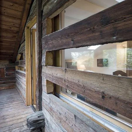 'Watch Maker' 3 Bedroom Apartment