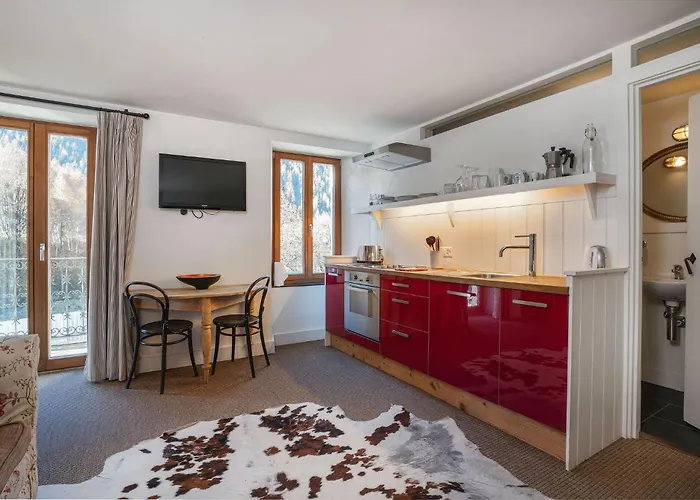 'Watch Maker' 3 Bedroom Apartment