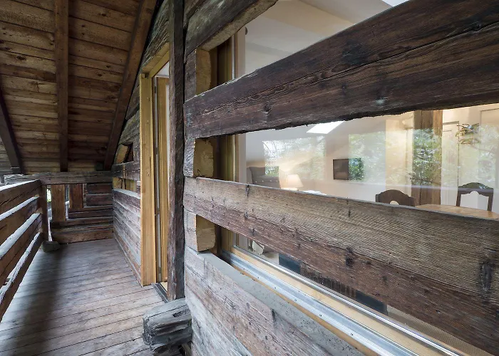 'Watch Maker' 3 Bedroom Apartment
