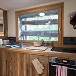 'Watch Maker' 3 Bedroom Apartment דירה