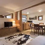 'Watch Maker' 3 Bedroom Apartment