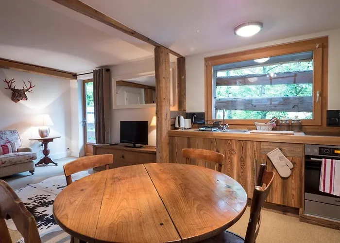'Watch Maker' 3 Bedroom Apartment