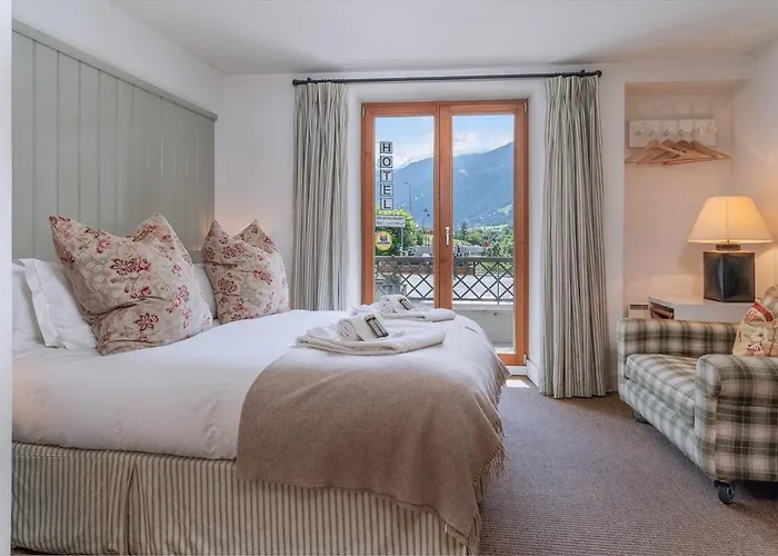 'Watch Maker' 3 Bedroom Apartment *