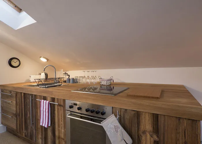 'Watch Maker' 3 Bedroom Apartment Daire